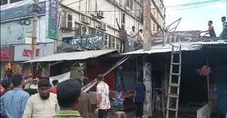 খুলনায় জাতীয় পার্টির কার্যালয় ভাঙচুর করেছেন গণঅধিকার পরিষদের নেতাকর্মীরা